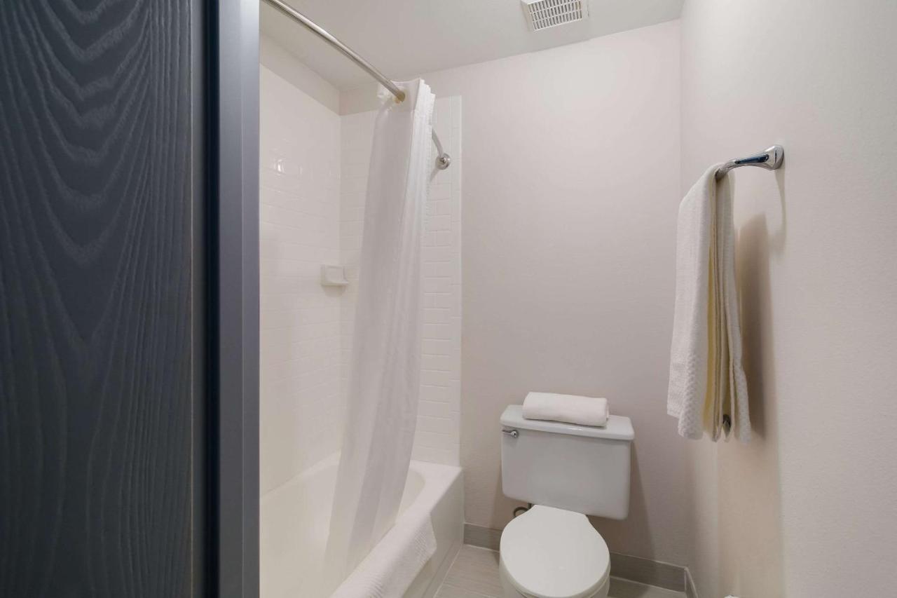 Econo Lodge Williston Luaran gambar